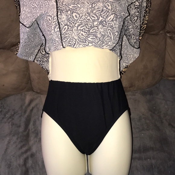 Black and Tan one piece swimwear with skirt cover - Picture 5 of 8